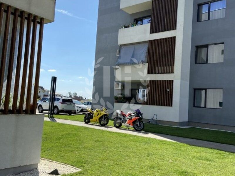 APARTAMENT 3 CAMERE DECOMANDAT 79 MP